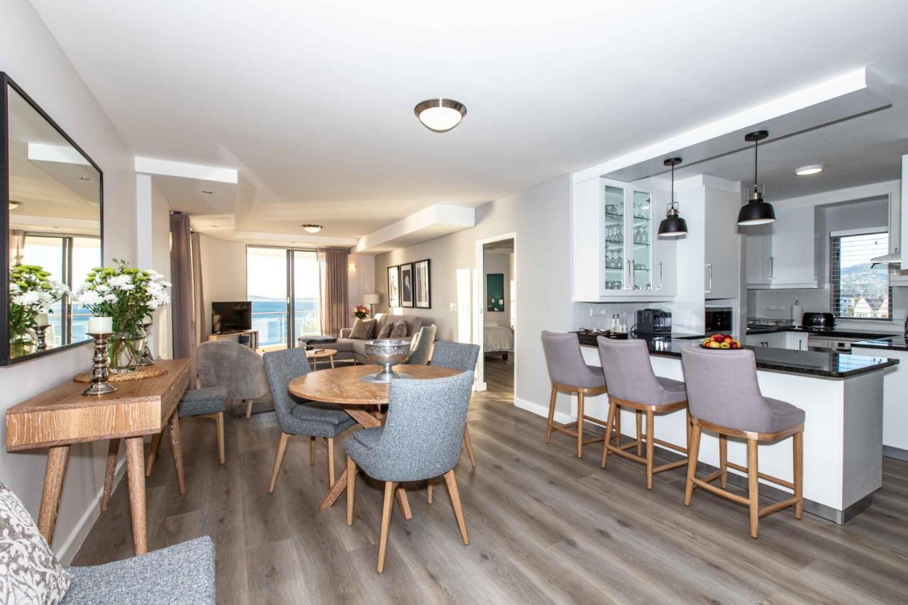 Hibernian Towers 807, Road, Apartment Strand