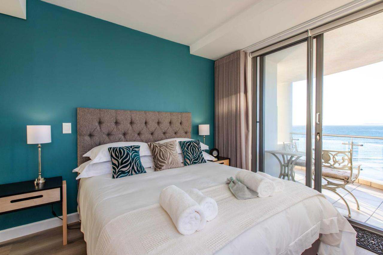 Hibernian Towers 807, Road, Apartment